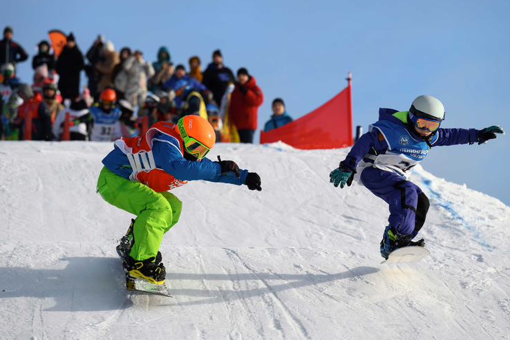 На территории СК «Юкки » прошли соревнования CrossFest 2024 по сноуборд-кроссу и  CrossFest 2024 по ски-кроссу.