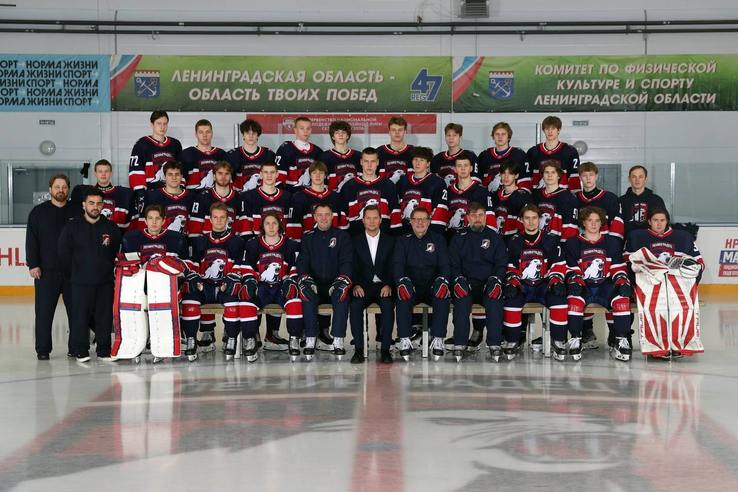 ХК «Ленинградец»