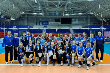 В СК «Сосновый Бор» состоялись областные соревнования по волейболу среди женских команд «Турнир к 8 марта».