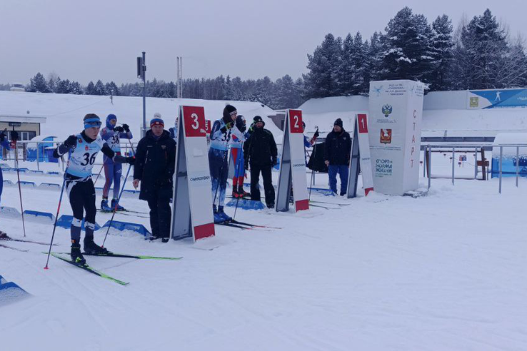 Болеем на наших