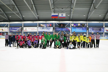 Первенство по хоккею с мячом